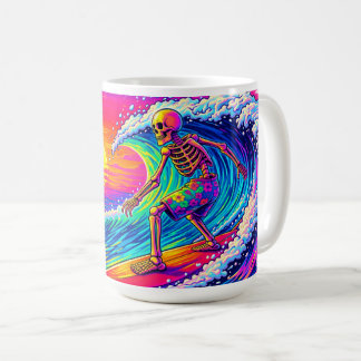 Mug Squelette de néon faisant du surf sur un coucher d
