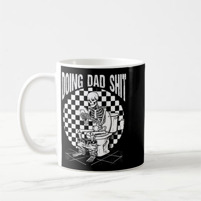 Mug Squelette drôle de toilette faisant des trucs de p (Gauche)