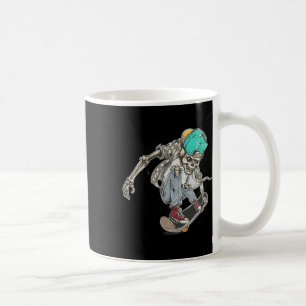 Mug Squelette faisant un ollie sur son skateboard