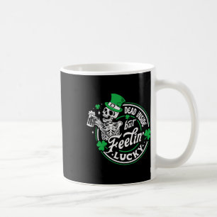 Mug Squelette mort à l'intérieur mais qui a de la chan