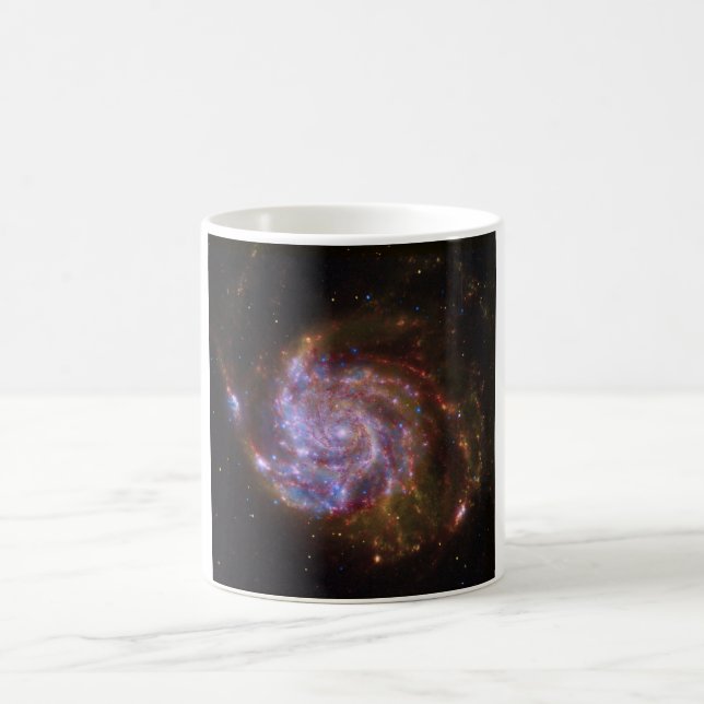Mug Starbirth in the Pinwheel : Galaxy M101 (Centre)