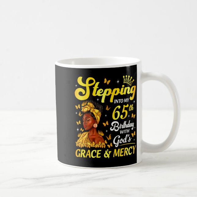 Mug Stepng Into My 65th Birthday Christian Afro Women  (Droite)