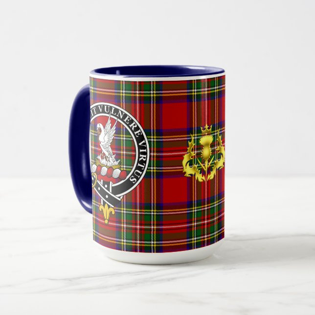 Mug Stewart Clan Badge & Tartan (Devant gauche)