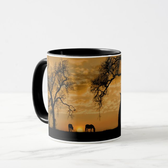 Mug Sunrise Sud-Ouest avec des chevaux et des arbres M (Devant gauche)