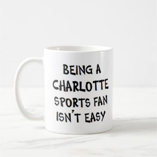 Mug supporter charlotte, étant