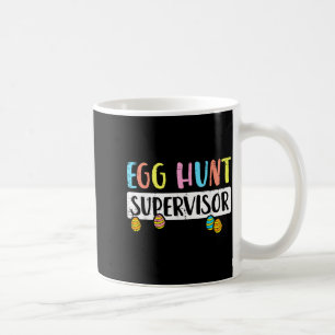 Mug surveillant de chasse aux oeufs de Pâques maman pa