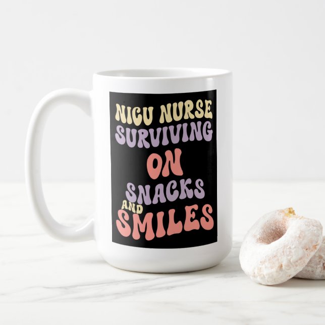 Mug Survivre avec des collations et des sourires – Rée (Avec donut)