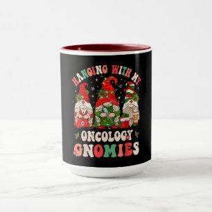 Mug Suspendu avec mes gnomes d'oncologie – Noël drôle