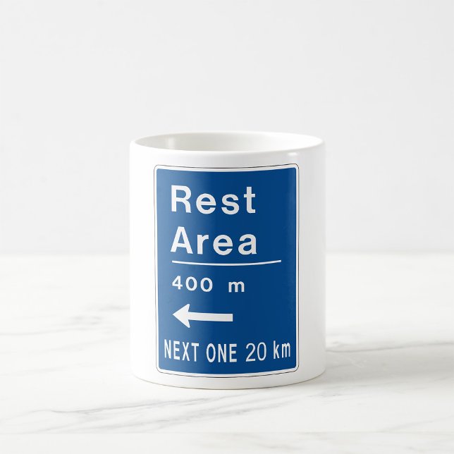 Mug Symbole du chemin de gauche de la zone de repos 40 (Créateur téléchargé)