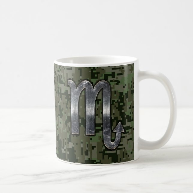 Mug SYMBOLE Zodiaque Scorpio Camo numérique Woodland (Droite)