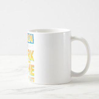 Mug T-shirt Analyste de données - Né au travail à domi