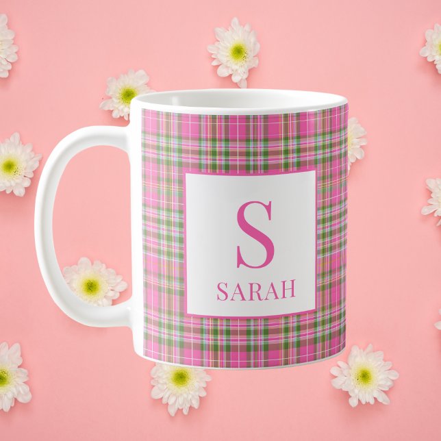 Mug Tartan à carreaux rose classique avec monogramme (Classic Pink Tartan Plaid Monogram Name Coffee Mug
)