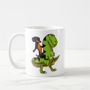Mug Teckel de chien de saucisse montant le dinosaure