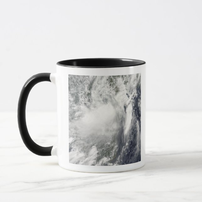 Mug Tempête tropicale Conson approchant le Vietnam (Gauche)
