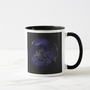 Mug Terre entière la nuit montrant les lumières de la 