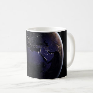 Mug Terre Pleine Montrant Les Lumières De La Ville D'E