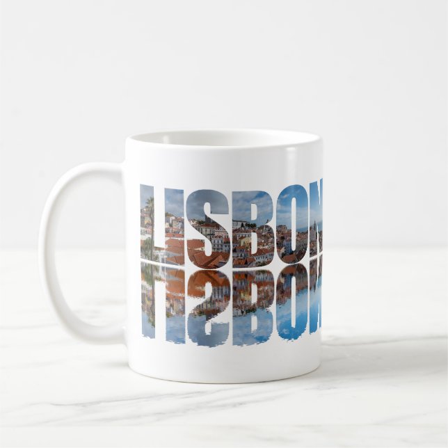 Mug Texte de Lisbonne composé vieille ville vue avec r (Gauche)