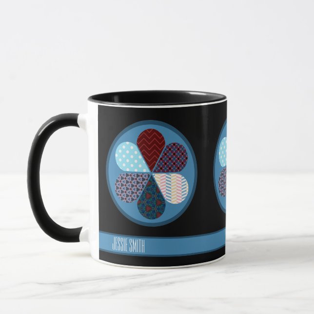 MUG TEXTE DE NOM DU MOTIF DE FLEURS DE PATCHWORK ABSTR (Gauche)