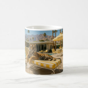 Mug Tigre au bord de la piscine à Palm Springs