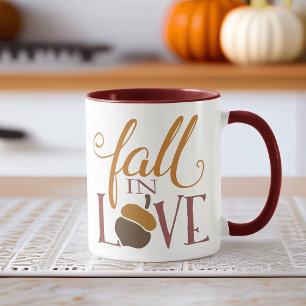 Mug Tomber dans l'amour Acorn d'automne