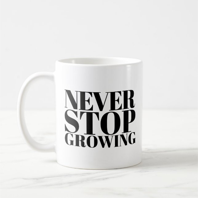 Mug Toujours Grandir Art de Typographie Serif Classiqu (Gauche)