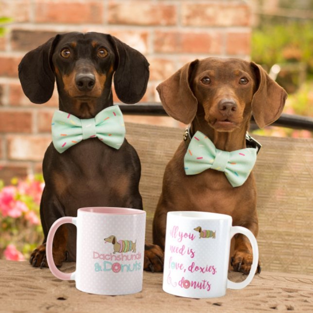 Mug Tout ce dont vous avez besoin est amour dachshund  (All you need is love, doxies and donuts coffee mug for wiener dog moms and dachshund lovers)