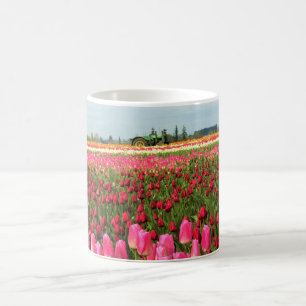 Mug Tracteur vert en Tulip Field, Oregon