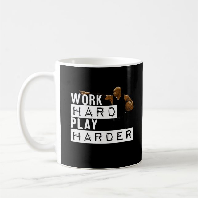 Mug Travailler dur Jouer Dur Dur Drôle (Gauche)