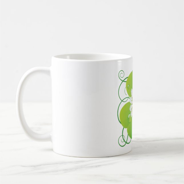 Mug Trèfle à quatre feuilles vert avec floraison blanc (Gauche)