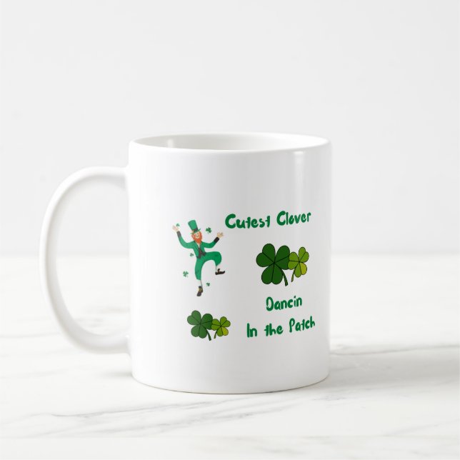 Mug Trèfle le plus mignon dansant dans le patch (Gauche)