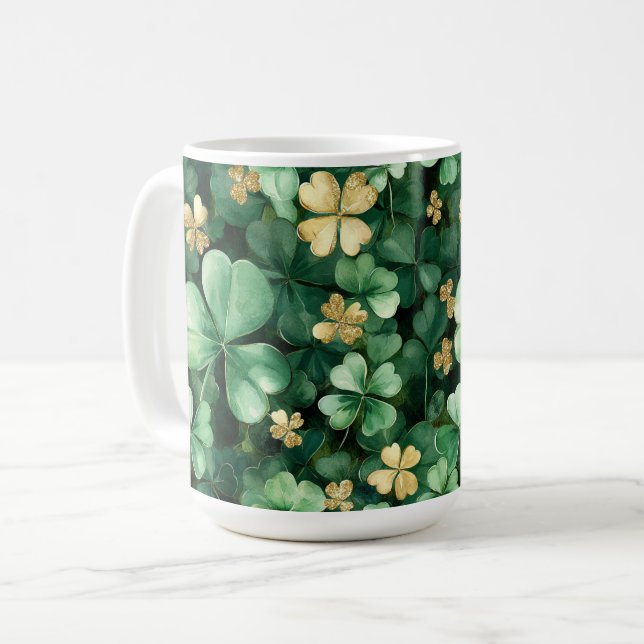 Mug Trèfles de Saint-Patrick en or vert  (Devant gauche)
