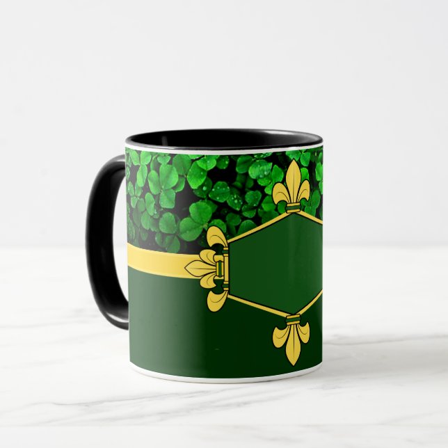 Mug Trèfles verts d'Irlande, ajoutez monogramme/initia (Devant gauche)