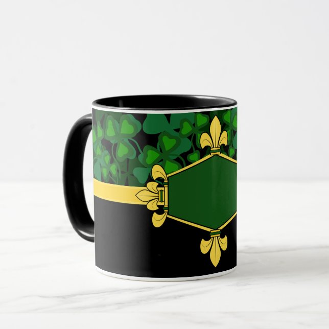 Mug Trèfles verts d'Irlande, ajoutez monogramme/initia (Devant gauche)