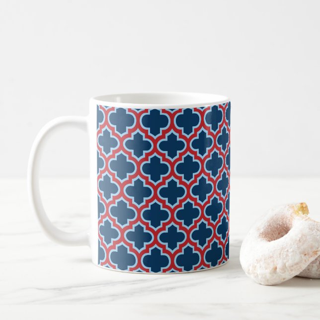 Mug Trellis marocain bleu et rouge, treillis, Quatrefo (Avec donut)