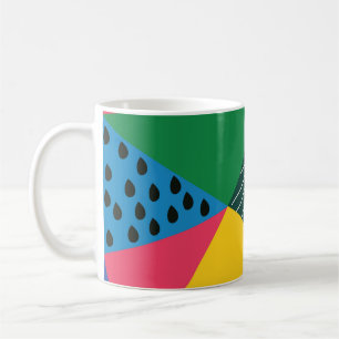 Mug Triangulaire Abstrait : Décor Vintage géométrique.