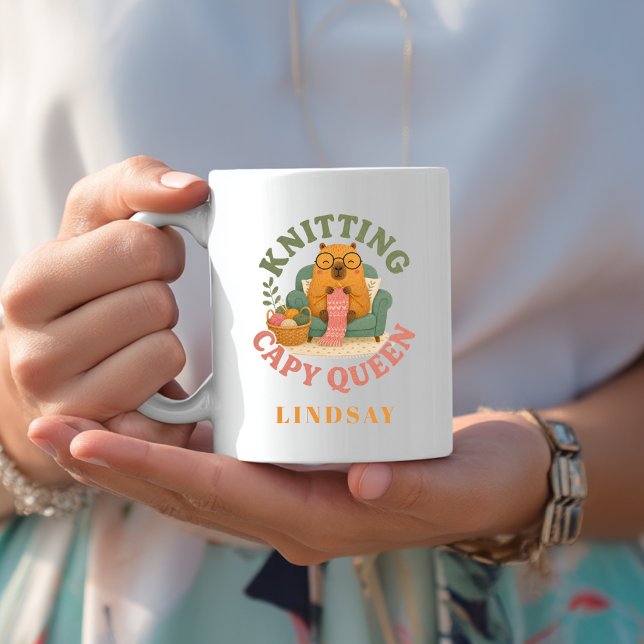 Mug Tricotant Reine Capy - Capybara (Knitting Capy Queen - Capybara Coffee Mug)