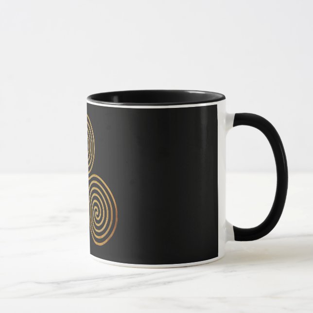 Mug triple spirale celtique - OneLine d'or antique, no (Droite)