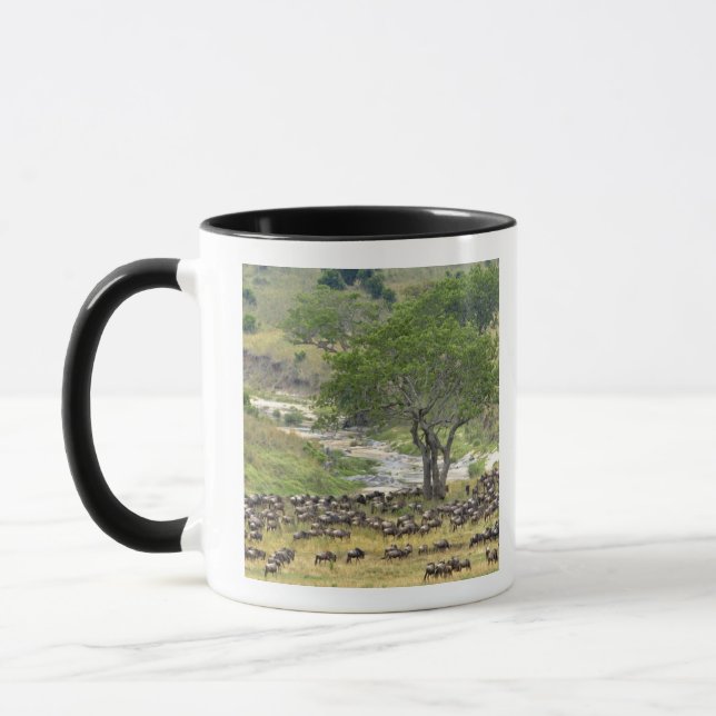 Mug Troupeau massif de gnous pendant la migration, (Gauche)