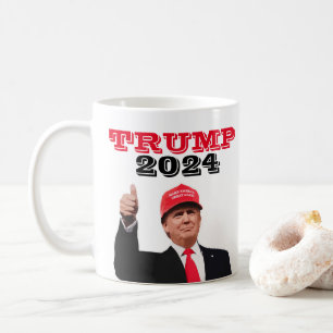 Mug Trump 2024 lève les pouces