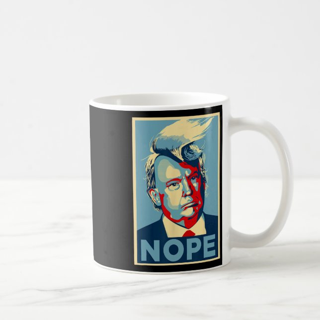 Mug Trump 2024 n'est plus drôle (Droite)