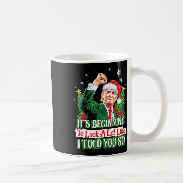 Mug Trump, ça commence à ressembler beaucoup à ce que  (Droite)