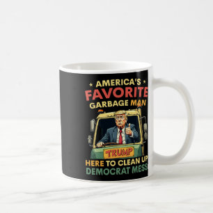 Mug Trump, le grand homme favori de l'Amérique, se dép