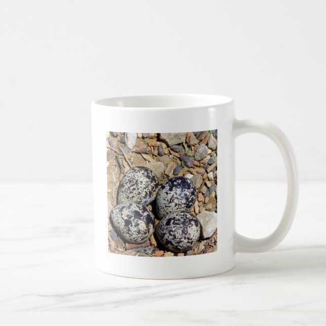 Mug Tuer le nid de cerfs avec les oeufs (Droite)