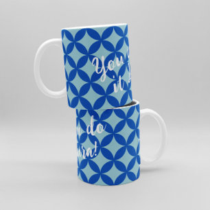 Mug Tuile d'été avec cercles azurés sur le bleu bébé