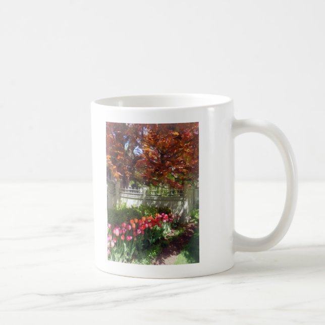 Mug Tulipes de la clôture appliquée (Droite)