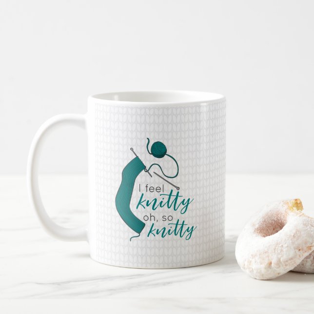 Mug Turquoise Je Sens Knitty, Oh Tellement Knitty (Avec donut)