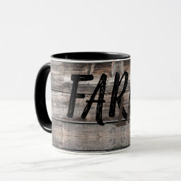 Mug type FARM LIFE rustique sur arrière - plan en bois