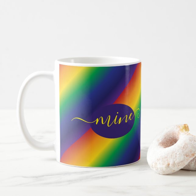 Mug Typographie arc-en-ciel jaune violet (Avec donut)