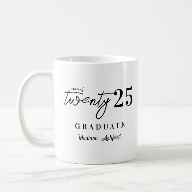 Mug Typographie Black Script 2025 tendance Graduation (Gauche)
