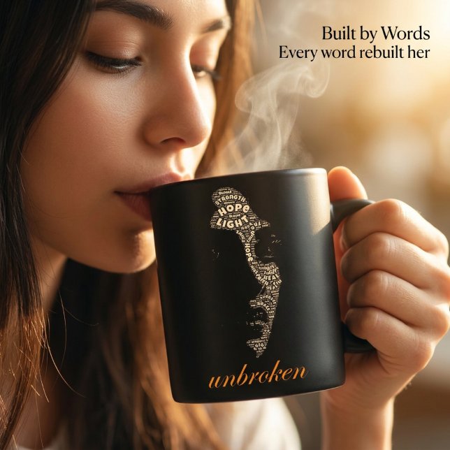Mug Typographie de Femme Inébranlable (Créateur téléchargé)